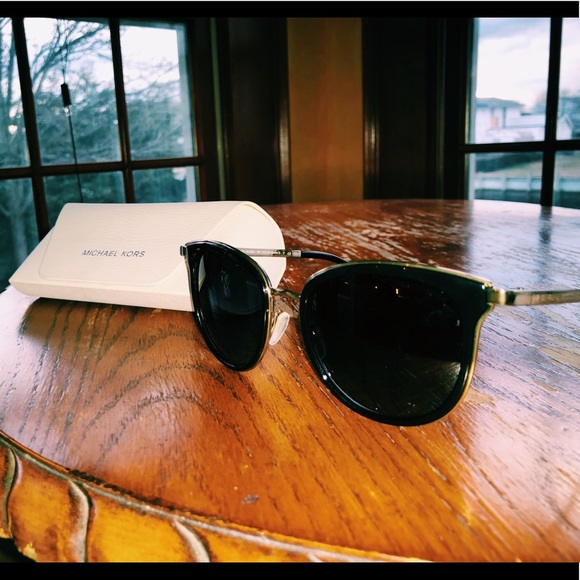 Michael Kors Polarized Sunglasses , MK 1010 54 - Picture 2 of 6